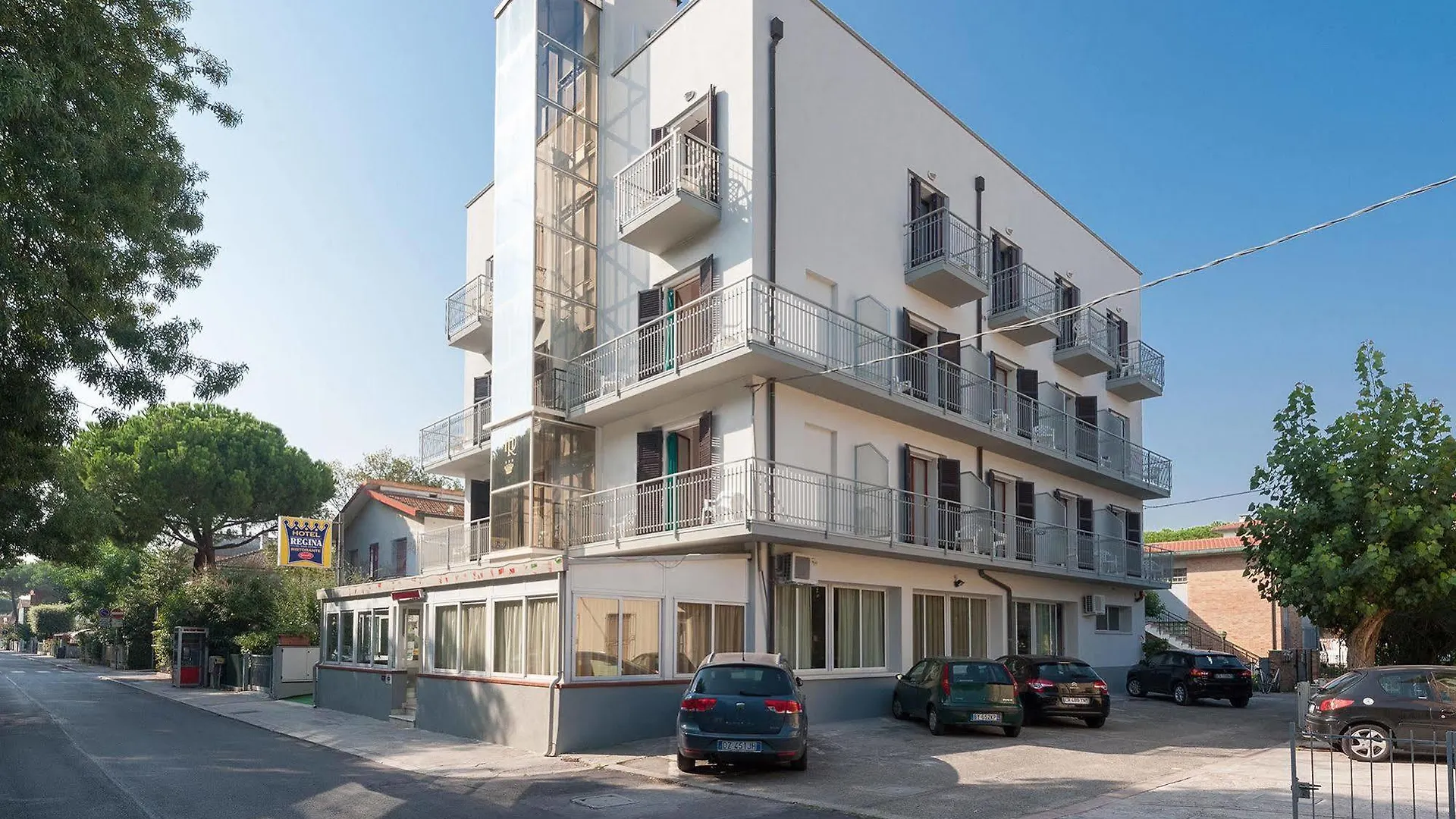 Regina Hotel E Ristorante Punta Marina