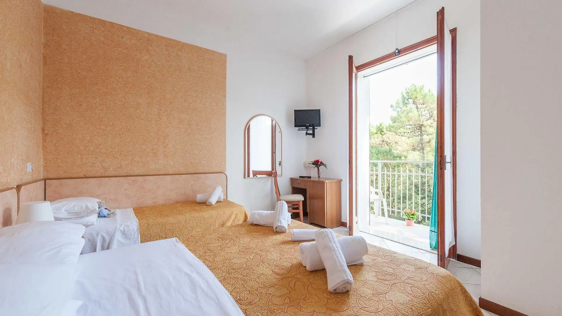 Regina Hotel E Ristorante プンタ・マリーナ