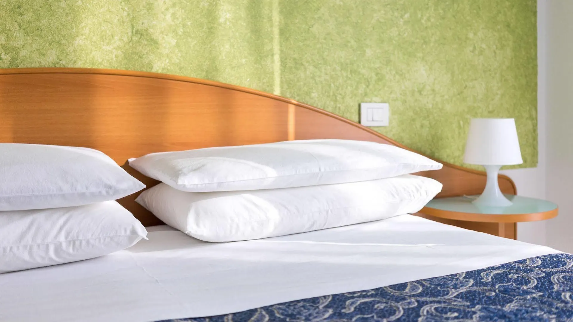 Regina Hotel E Ristorante Punta Marina