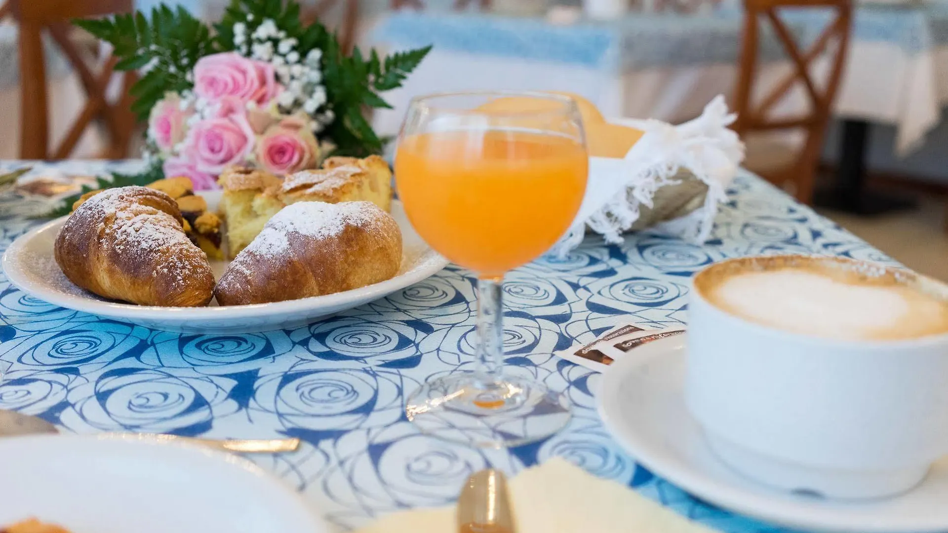 Regina Hotel E Ristorante Punta Marina 3*,  Włochy