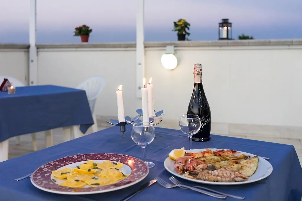 Regina Hotel e Ristorante Punta Marina Italia