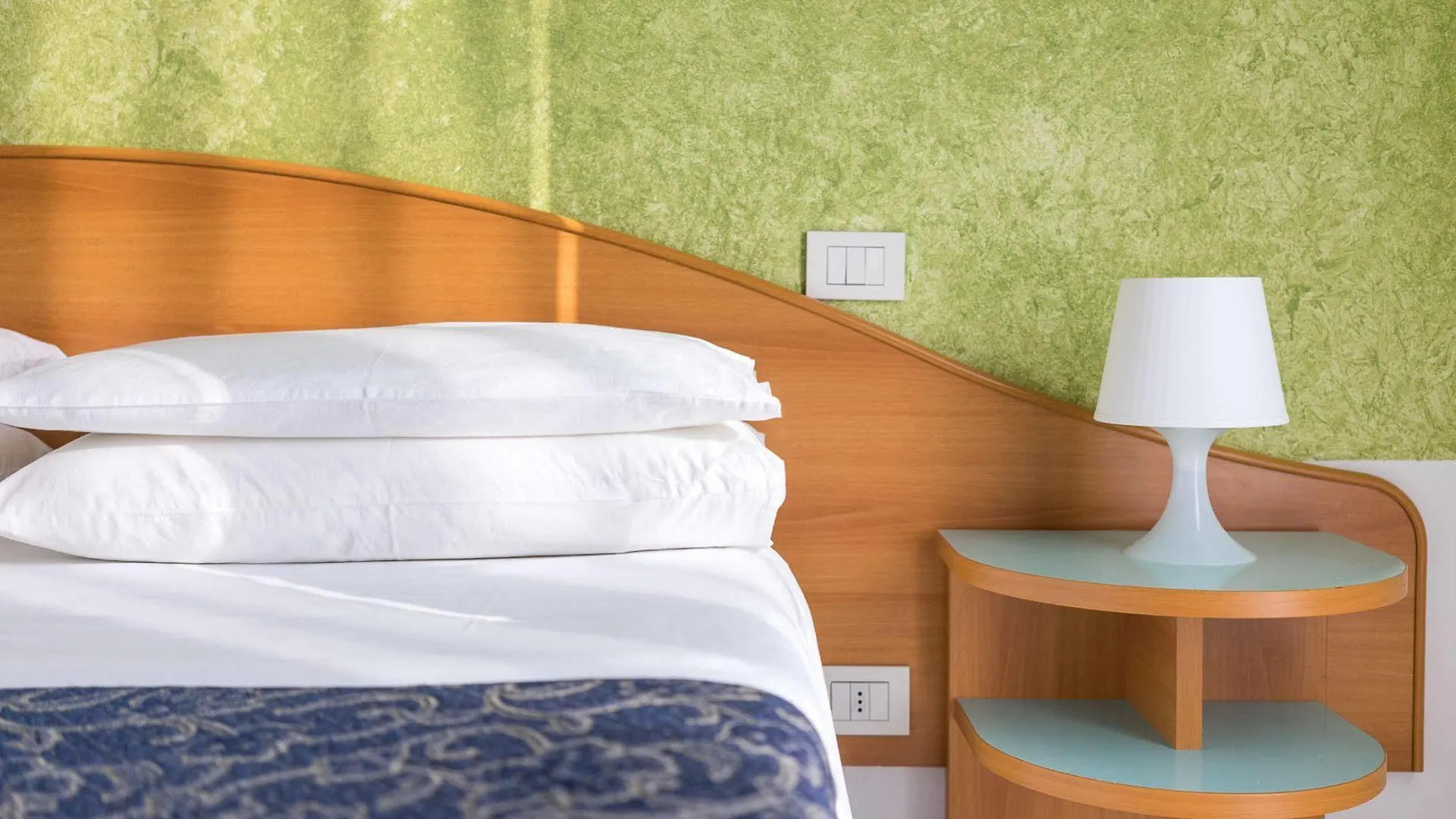 Regina Hotel e Ristorante Punta Marina 3*,